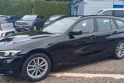 BMW 318 3.600 km 27.480 &euro; Essen 45307