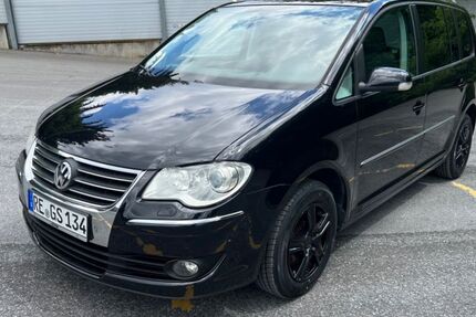 VW Touran 193.863 km 6.900 &euro; Düsseldorf 40472