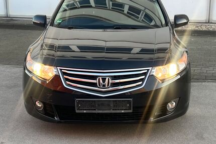 Honda Accord 184.243 km 6.399 &euro; Neuss 41469