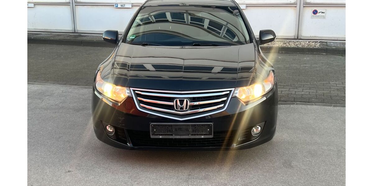 Honda Accord 184.243 km 6.399 &euro; Neuss 41469