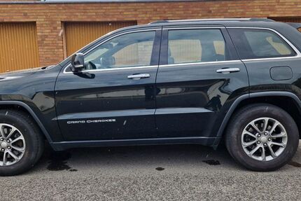 Jeep Grand Cherokee 379.000 km 7.999 &euro; Gelsenkirchen 45881