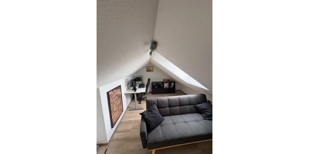 Dachgeschoßwohnung Hagen - 3.5 Zimmer, 103 m&sup2;, 249.000&euro; | Angebot:27472261