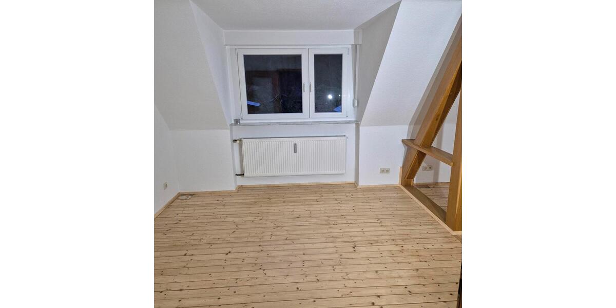 Dachgeschoßwohnung Hattingen - 2.5 Zimmer, 60 m&sup2;, 500&euro; | Angebot:25401599