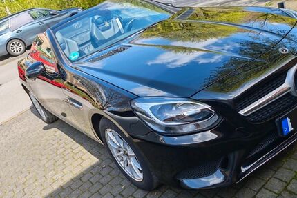 Mercedes-Benz SLC 180 62.428 km 20.590 &euro; Wuppertal 42115