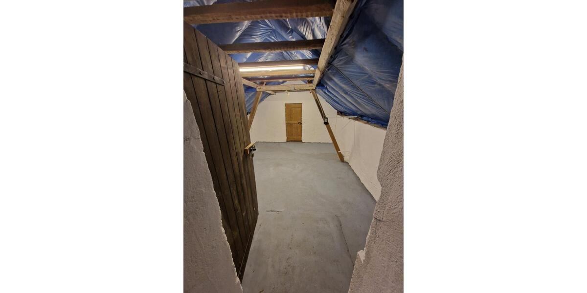 Gewerbeobjekt Meerbusch Kierst - 90&euro; | Angebot:25084230