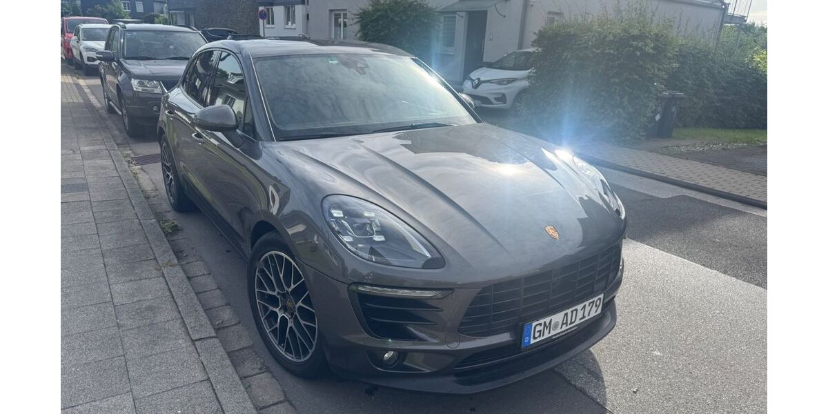 Porsche Macan 94.000 km 32.950 &euro; Radevormwald 42477