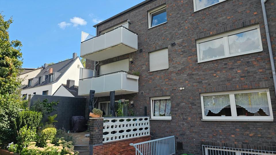Etagenwohnung Duisburg Ruhrort - 3 Zimmer, 95 m&sup2;, 690&euro; | Angebot:27587060
