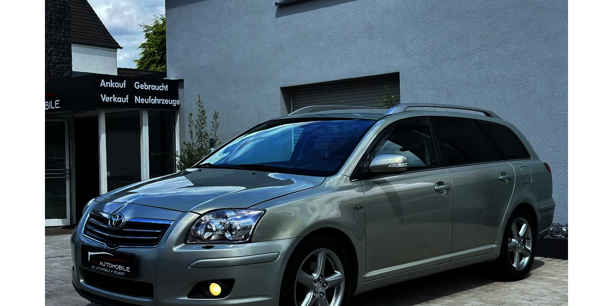 Toyota Avensis 323.428 km 1.890 &euro; Velbert 42551