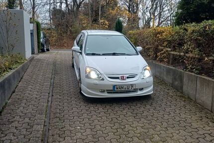 Honda Civic 238.000 km 14.700 &euro; Herne 44653