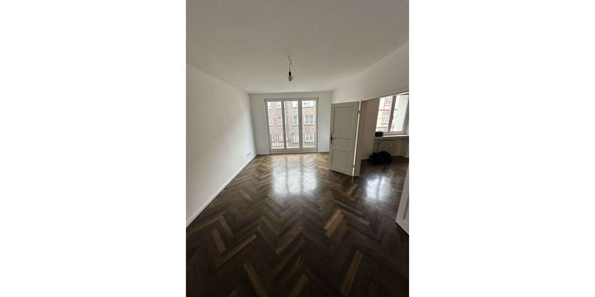 Etagenwohnung Düsseldorf Unterbilk - 1 Zimmer, 41 m&sup2;, 905&euro; | Angebot:27543965
