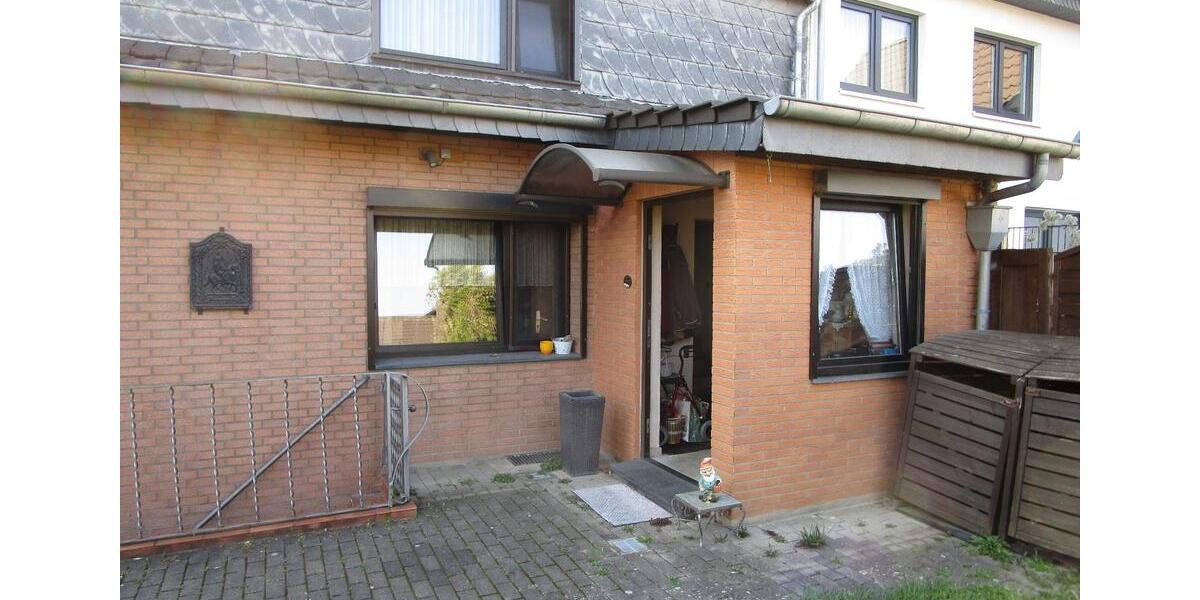 Einfamilienhaus Düsseldorf Stadtbezirk 5 - 6 Zimmer, 130 m&sup2;, 12.345.678&euro; | Angebot:26024434