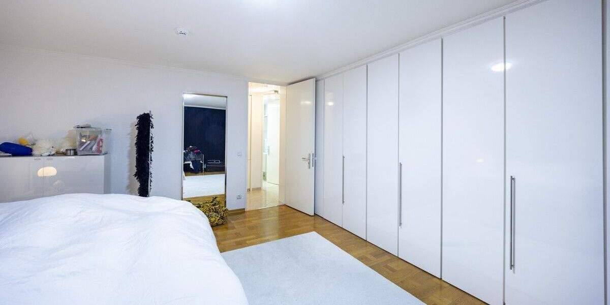 Etagenwohnung Düsseldorf Mörsenbroich - 4 Zimmer, 197 m&sup2;, 590.000&euro; | Angebot:25779188