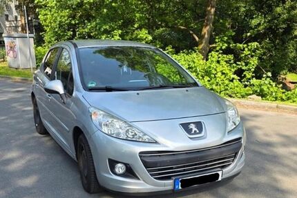 Peugeot 207 67.500 km 4.900 &euro; Wuppertal 42281