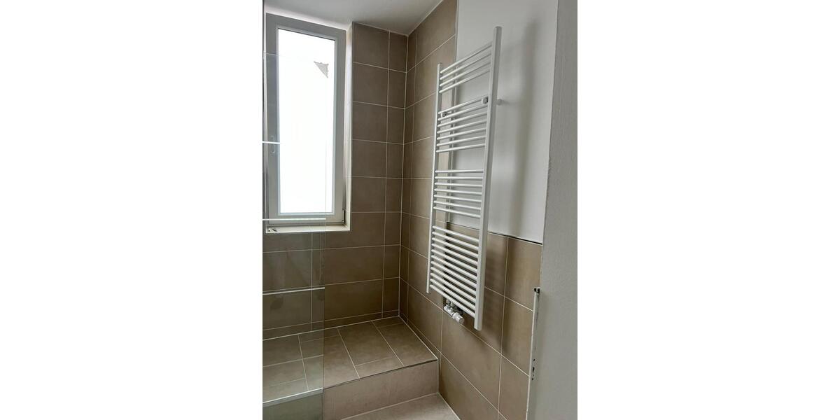 Etagenwohnung Duisburg Hamborn - 4 Zimmer, 118 m&sup2;, 900&euro; | Angebot:25782646