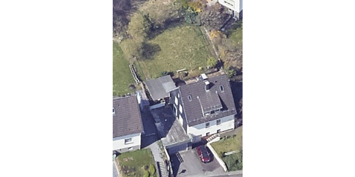 Einfamilienhaus Hückeswagen - 6 Zimmer, 185.000&euro; | Angebot:20718800