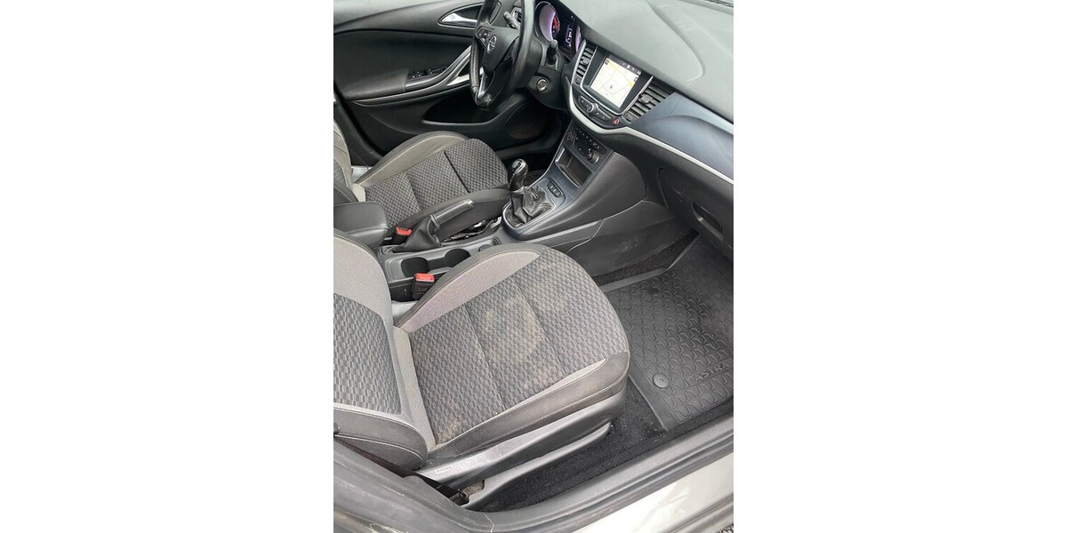 Opel Astra K Sports1.5CDTI/NAVI.VOLL-LED.PDC.ALU-A 117.000 km 5.990 &euro; Hilden 40721