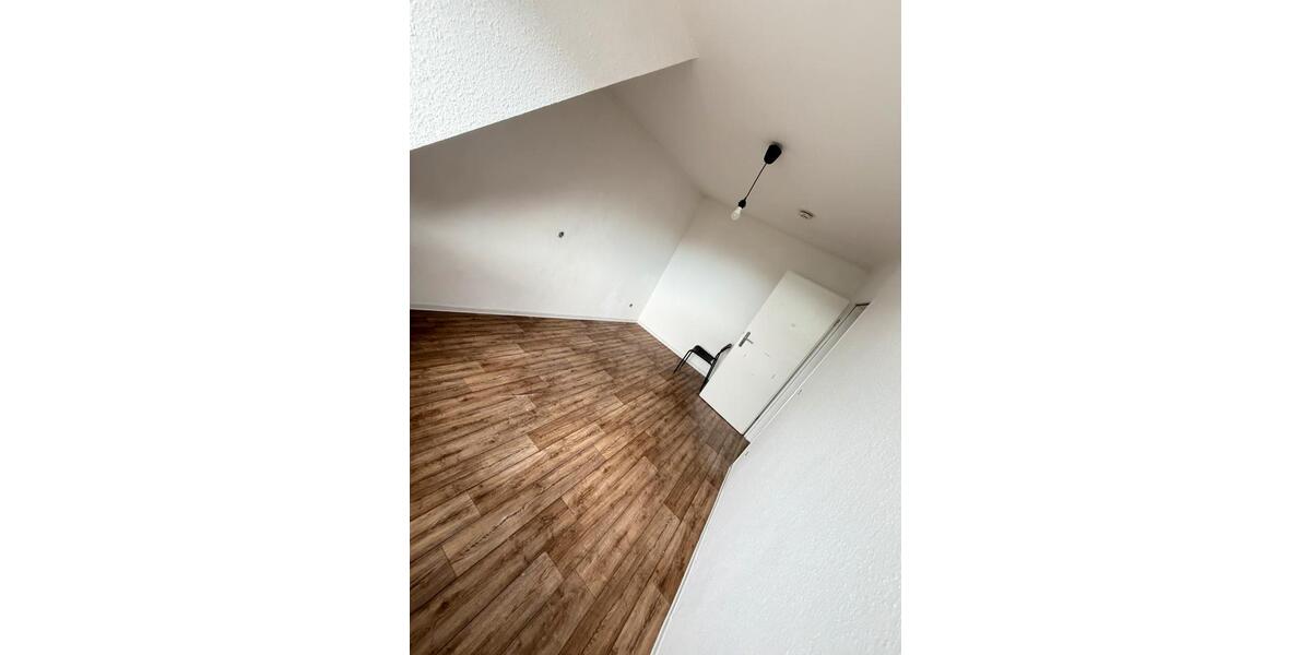 Dachgeschoßwohnung Duisburg Angerhausen - 2.5 Zimmer, 58 m&sup2;, 465&euro; | Angebot:27564629