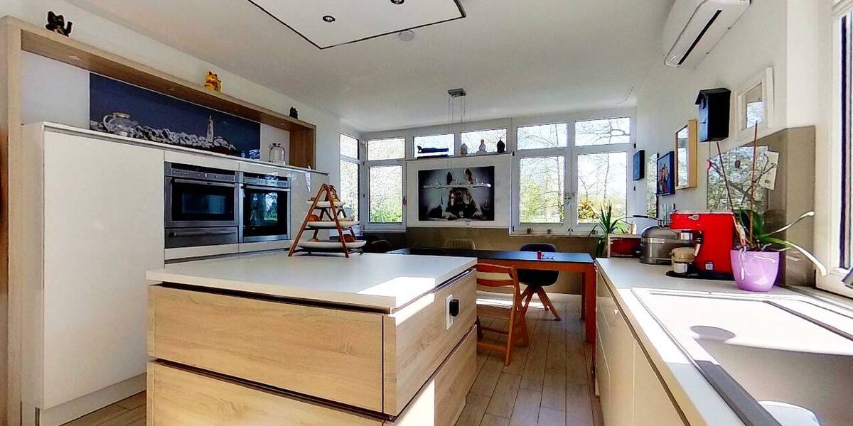 Einfamilienhaus Neuss Furth-Mitte - 9 Zimmer, 302 m&sup2;, 1.250.000&euro; | Angebot:25662737