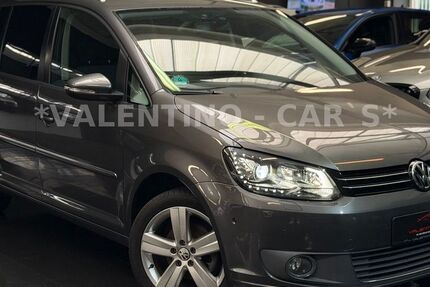 VW Touran 92.334 km 14.599 &euro; Radevormwald 42477