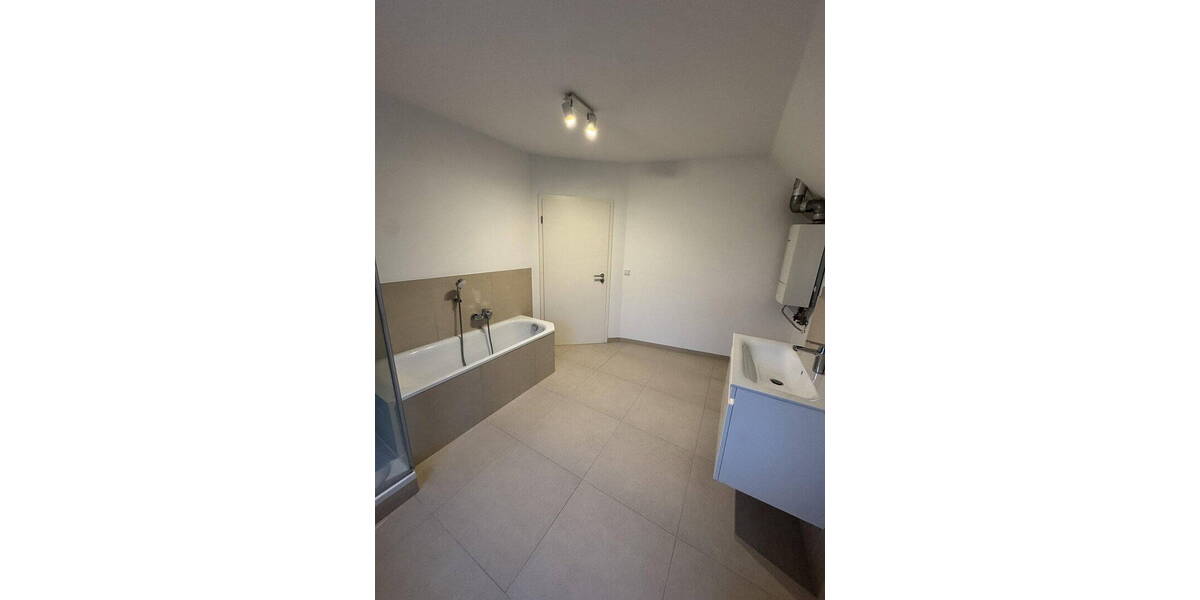 Etagenwohnung Düsseldorf Kaiserswerth - 2 Zimmer, 75 m&sup2;, 1.695&euro; | Angebot:26790492