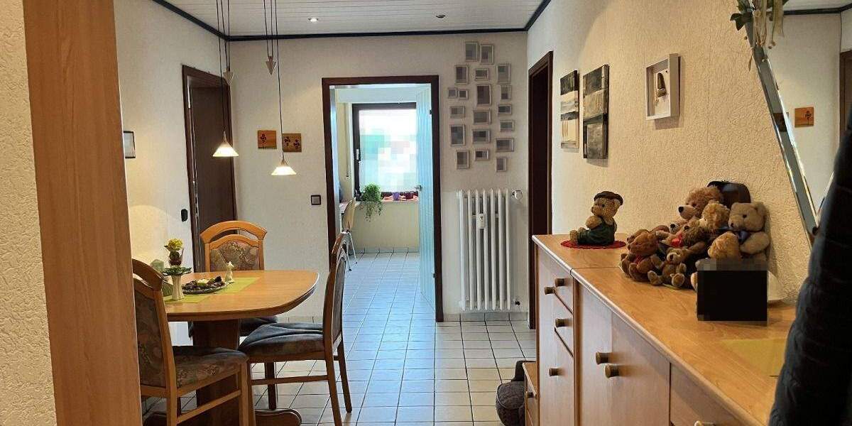 Etagenwohnung Duisburg Bergheim - 3 Zimmer, 81 m&sup2;, 175.000&euro; | Angebot:25746767
