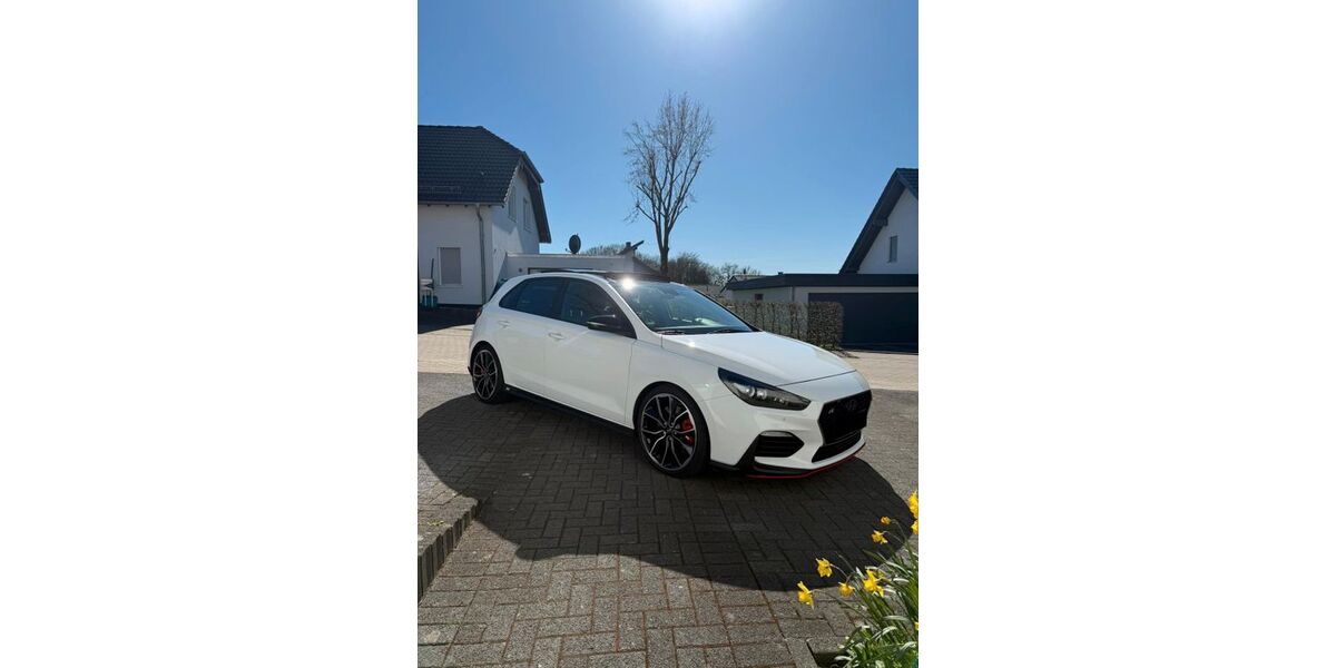Hyundai i30 96.000 km 20.290 &euro; Remscheid 42897