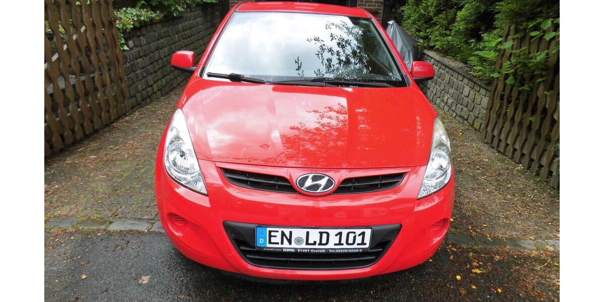 Hyundai i20 119.000 km 1.850 &euro; Hattingen 45527