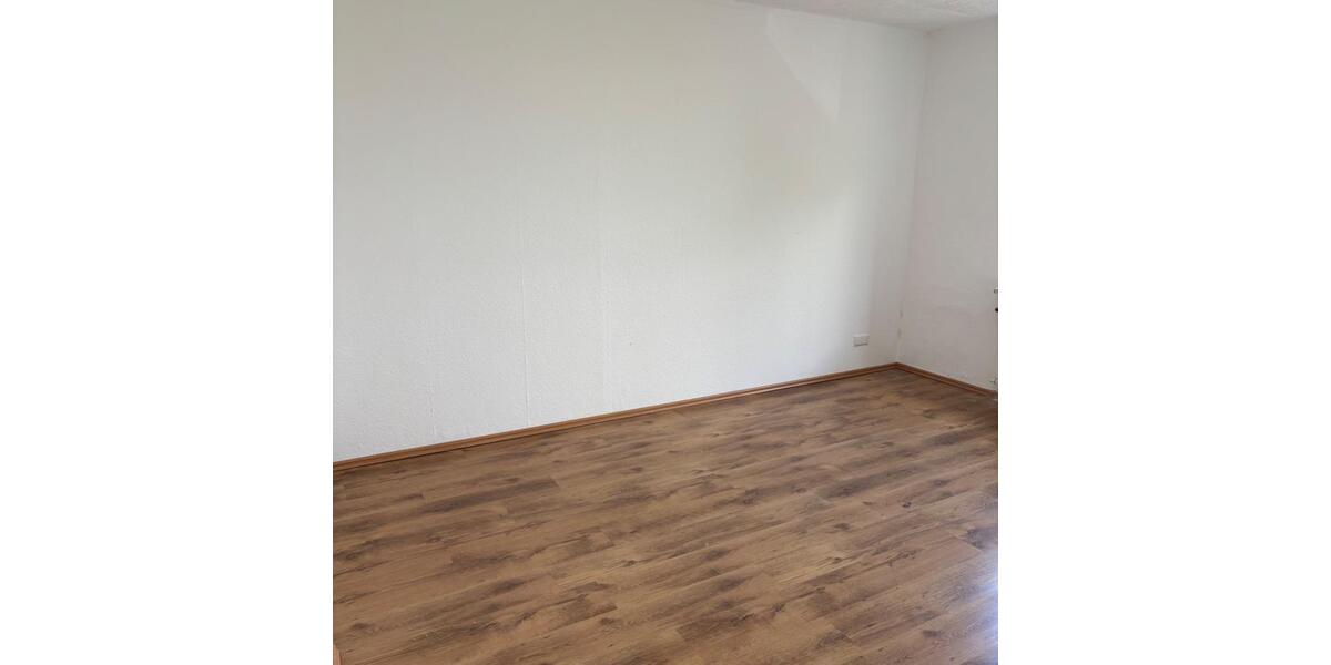 Etagenwohnung Gelsenkirchen Rotthausen - 4 Zimmer, 95 m&sup2;, 600&euro; | Angebot:27553795