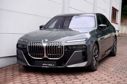 BMW i7 26.000 km 113.700 &euro; Velbert 42551