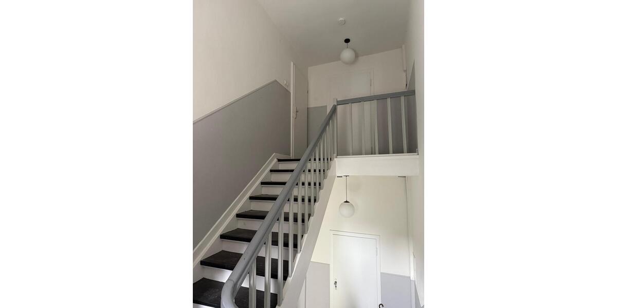 Dachgeschoßwohnung Oberhausen - 3 Zimmer, 83 m&sup2;, 840&euro; | Angebot:25924159