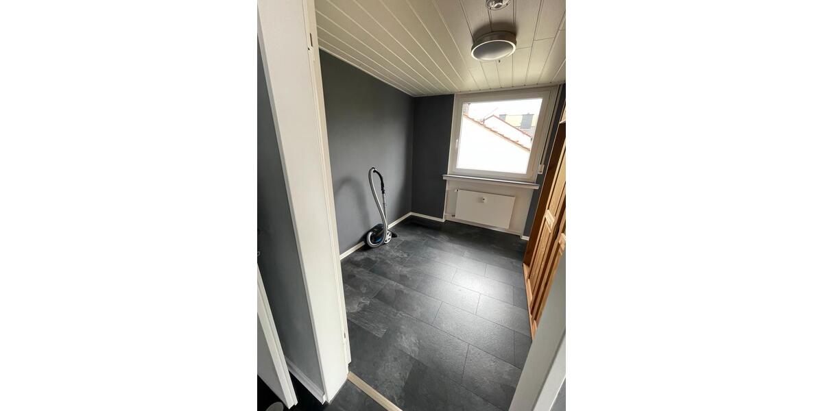 Dachgeschoßwohnung Hagen - 2.5 Zimmer, 50 m&sup2;, 120.000&euro; | Angebot:23682815