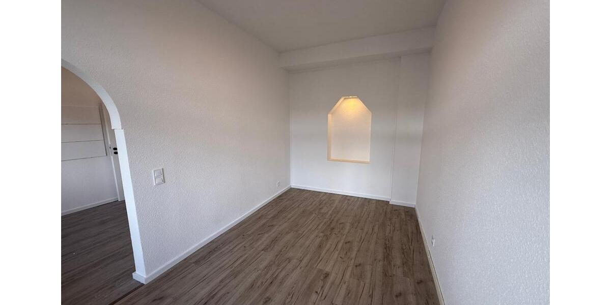 Etagenwohnung Wuppertal Gemarkung Barmen - 6 Zimmer, 132 m&sup2;, 251.000&euro; | Angebot:27514317