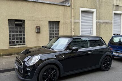 Mini One First 160.000 km 6.900 &euro; Essen 45276