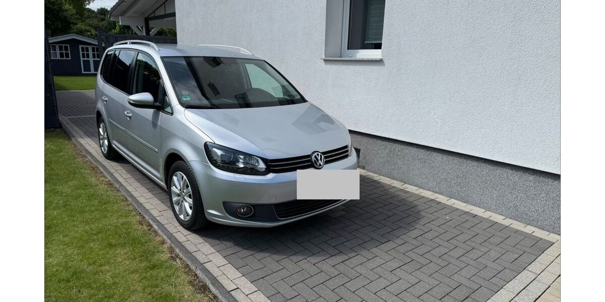 VW Touran 210.000 km 9.900 &euro; Gelsenkirchen 45896
