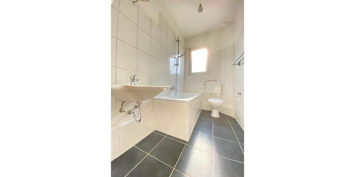 Etagenwohnung Gelsenkirchen Gelsenkirchen-Mitte - 2 Zimmer, 67 m&sup2;, 436&euro; | Angebot:25995648