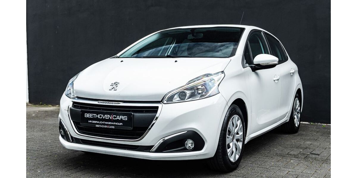 Peugeot 208 33.000 km 7.500 &euro; Solingen 42655
