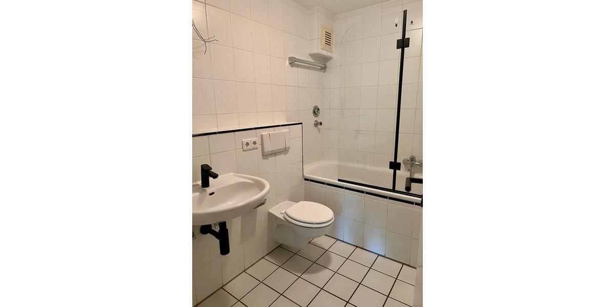 Erdgeschoßwohnung Langenfeld (Rheinland) - 2 Zimmer, 62 m&sup2;, 245.000&euro; | Angebot:26022916