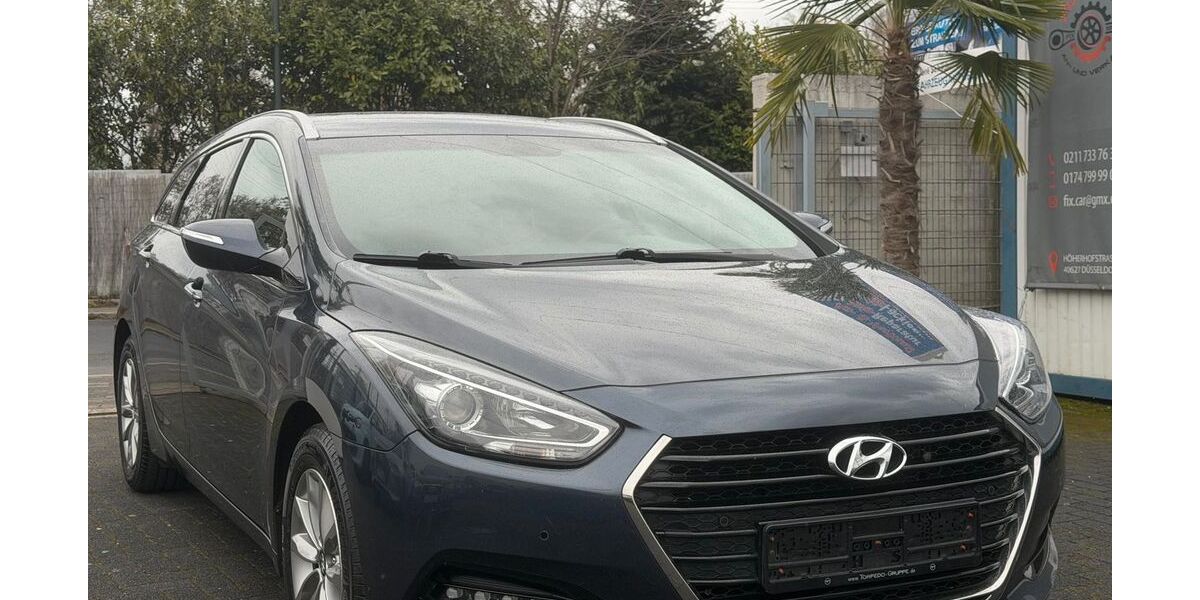 Hyundai i40 210.070 km 6.999 &euro; Düsseldorf 40627