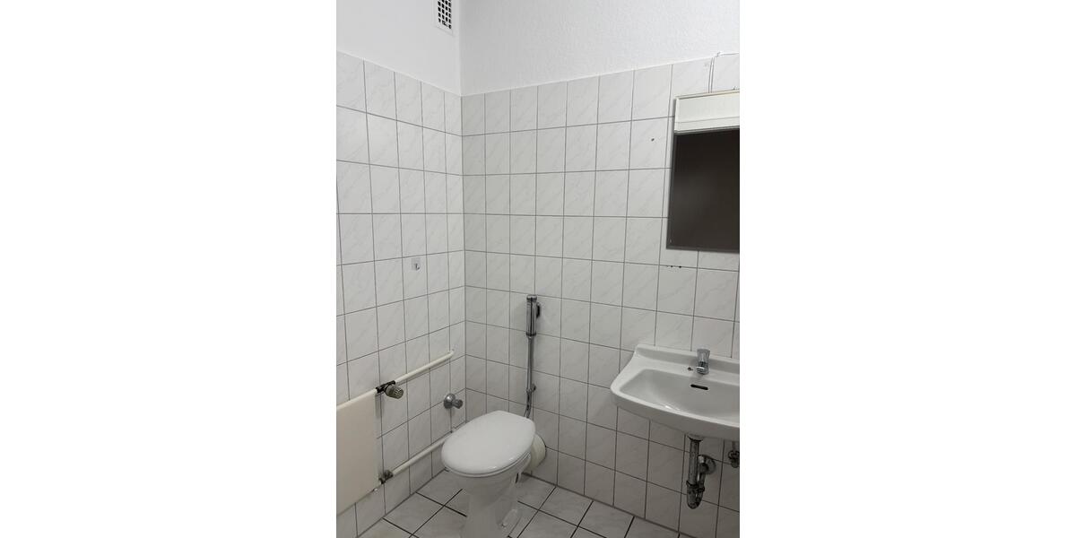 Etagenwohnung Essen Stadtbezirk II - 3 Zimmer, 76 m&sup2;, 550&euro; | Angebot:25871620