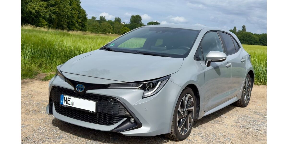 Toyota Corolla 57.310 km 22.990 &euro; Langenfeld 40764