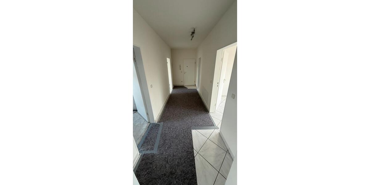 Dachgeschoßwohnung Mülheim an der Ruhr - 3 Zimmer, 78 m&sup2;, 900&euro; | Angebot:27539317