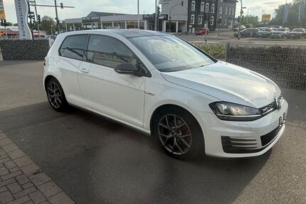 VW Golf 225.000 km 10.499 &euro; Düsseldorf 40227