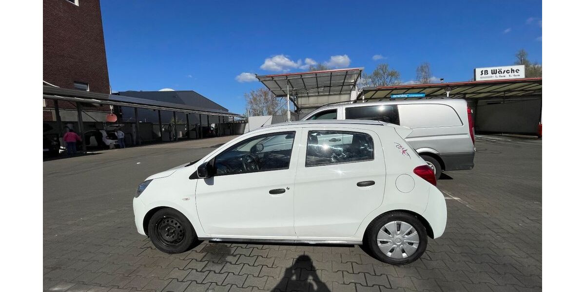 Mitsubishi Space Star 120.000 km 2.950 &euro; Essen 45133