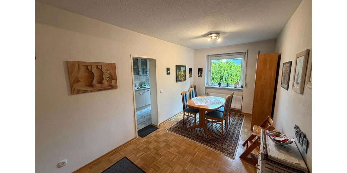 Etagenwohnung Duisburg Rheinhausen - 5 Zimmer, 93 m&sup2;, 249.000&euro; | Angebot:26588525