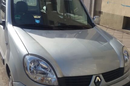 Renault Kangoo 154.000 km 5.500 &euro; Düsseldorf 40472