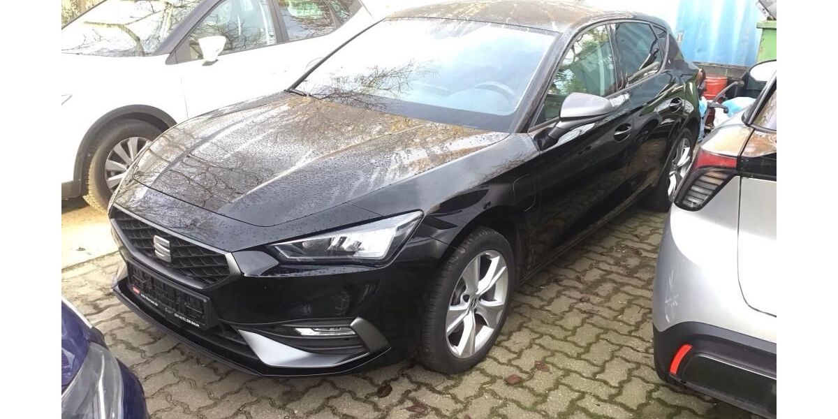 Seat Leon 28.000 km 24.999 &euro; Essen 45356