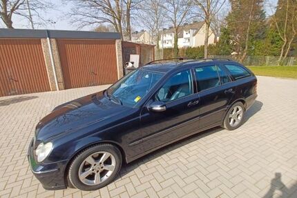 Mercedes-Benz C 180 152.626 km 4.450 &euro; Duisburg 47119