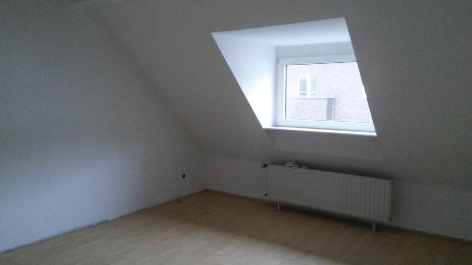 Maisonettenwohnung Duisburg Mittelmeiderich - 3 Zimmer, 88 m&sup2;, 650&euro; | Angebot:25418931