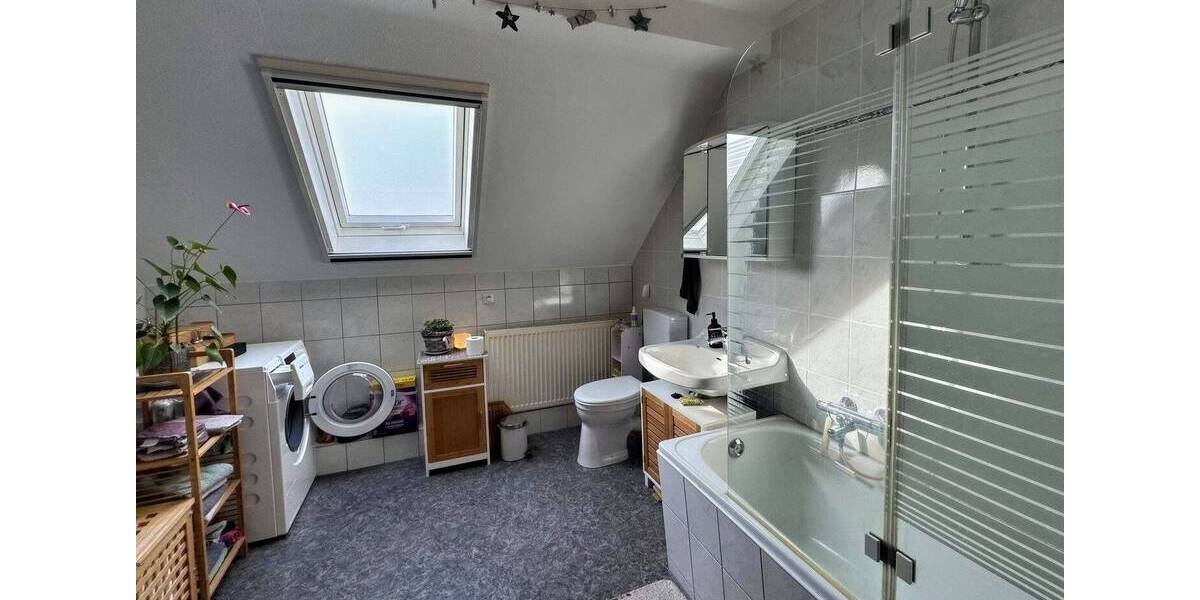 Mehrfamilienhaus, Wohnhaus Wermelskirchen - 9 Zimmer, 398.000&euro; | Angebot:26029100