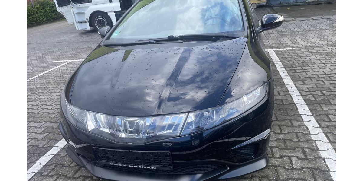 Honda Civic 78.000 km 5.600 &euro; Remscheid 42853